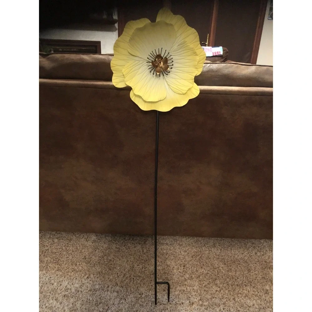 NIB Grandin Road Large Poppy Garden Stake Yellow